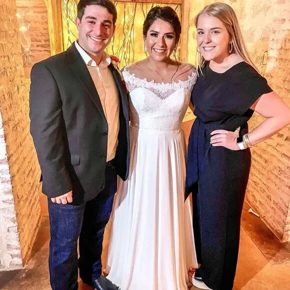 Meet Your Posher, Mackenzie - Picture 4 of 6